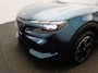 Alfa Romeo Junior Elettrica 54 kWh | Apple Carplay/Android Auto | Climate control | 18" Lichtmetalen velgen | Parkeersensoren