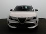 Alfa Romeo Junior Elettrica 54 kWh | Apple Carplay/Android Auto | Climate control | 18" Lichtmetalen velgen | Parkeersensoren