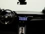 Alfa Romeo Junior Elettrica 54 kWh | Apple Carplay/Android Auto | Climate control | 18" Lichtmetalen velgen | Parkeersensoren
