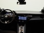 Alfa Romeo Junior Elettrica 54 kWh | Apple Carplay/Android Auto | Climate control | 18" Lichtmetalen velgen | Parkeersensoren
