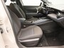 Alfa Romeo Junior Elettrica 54 kWh | Apple Carplay/Android Auto | Climate control | 18" Lichtmetalen velgen | Parkeersensoren