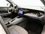 Alfa Romeo Junior Elettrica 54 kWh | Apple Carplay/Android Auto | Climate control | 18" Lichtmetalen velgen | Parkeersensoren