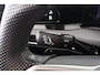 Volkswagen Golf 1.5 eTSI R-Line Business 150pk Automaat Navi Stuur-Stoelverwarming Private Lease €529,- PM
