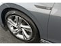 Volkswagen Golf 1.5 eTSI R-Line Business 150pk Automaat Navi Stuur-Stoelverwarming Private Lease €529,- PM