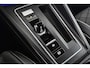 Volkswagen Golf 1.5 eTSI R-Line Business 150pk Automaat Navi Stuur-Stoelverwarming Private Lease €529,- PM