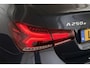 Mercedes-Benz A-klasse 250 e Business Solution AMG Limited Carplay Sfeerverlichting Widescreen Stoelverwarming