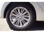 Peugeot 208 1.2 PureTech Allure 5 Deurs Navi Clima Sportstoelen Cruise Apple Carplay PDC DAB LMV ENZ NL Auto.