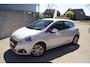 Peugeot 208 1.2 PureTech Allure 5 Deurs Navi Clima Sportstoelen Cruise Apple Carplay PDC DAB LMV ENZ NL Auto.