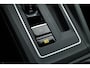 Volkswagen Golf Variant 1.5 eTSI R-Line Business | Rijklaar! | Elek. Trekhaak | Dig. Cockpit | Stoel- Stuurverw. | Camera+PDC | Adapt. Cruise | Nav+App.Connect | Sfeerverl. | V