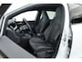 Volkswagen Golf Variant 1.5 eTSI R-Line Business | Rijklaar! | Elek. Trekhaak | Dig. Cockpit | Stoel- Stuurverw. | Camera+PDC | Adapt. Cruise | Nav+App.Connect | Sfeerverl. | V