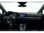 Volkswagen Golf Variant 1.5 eTSI R-Line Business | Rijklaar! | Elek. Trekhaak | Dig. Cockpit | Stoel- Stuurverw. | Camera+PDC | Adapt. Cruise | Nav+App.Connect | Sfeerverl. | V