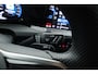 Volkswagen Golf Variant 1.5 eTSI R-Line Business | Rijklaar! | Elek. Trekhaak | Dig. Cockpit | Stoel- Stuurverw. | Camera+PDC | Adapt. Cruise | Nav+App.Connect | Sfeerverl. | V