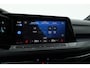 Volkswagen Golf Variant 1.5 eTSI R-Line Business | Rijklaar! | Elek. Trekhaak | Dig. Cockpit | Stoel- Stuurverw. | Camera+PDC | Adapt. Cruise | Nav+App.Connect | Sfeerverl. | V