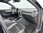 Volvo XC40 Recharge P8 AWD R-Design | 19" Allseason | Trekhaak | Parkeercamera | Stoel/Stuur/Achterbankverwarming | Warmtepomp | Adaptieve Cruise | BLIS | Keyless | Elektrische Achterklep