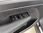 Volvo XC40 Recharge P8 AWD R-Design | 19" Allseason | Trekhaak | Parkeercamera | Stoel/Stuur/Achterbankverwarming | Warmtepomp | Adaptieve Cruise | BLIS | Keyless | Elektrische Achterklep