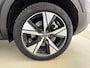 Volvo XC40 Recharge P8 AWD R-Design | 19" Allseason | Trekhaak | Parkeercamera | Stoel/Stuur/Achterbankverwarming | Warmtepomp | Adaptieve Cruise | BLIS | Keyless | Elektrische Achterklep