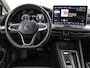 Volkswagen Golf 1.5 eHybrid 204pk DSG Life Edition · Camera · Apple/Android Car Play · Stoel&- Stuurverwarming · Sfeerverlichting · 18'' Inch · Garantie t/m 13-05-2029 of 100.000km