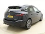 BMW 2-Serie Active Tourer 220i M Sport FULL OPTIONS -Massagestoel -Pano Dak -HeadUp -Trekhaak -Driving Ass Plus -Live Cockpit Prof -Led Adaptief -WiFi