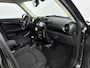 MINI Countryman Mini 1.6 Cooper Pepper Handgeschakeld Panoramadak,Afn Trekhaak,Climate Contr,Cruise Contr,Navigatie,PDC A,NL auto