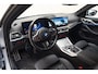 BMW i4 eDrive40 M-Sport shadow 84 kWh 3-Fase [ Leder Stoelverwarming Trekhaak Navi Sfeerverlichting Apple / Android ]