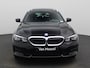 BMW 3-Serie Touring 320e (150 kW) | Automaat | LMV | Navigatie | Schuifdak | Stoel verwarming | Virtual cockpit | Leder | Parkeer sensoren | Elec. achterklep | Virtual cockpit | Camera | Climate control | Cruise control | DAB |