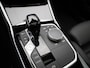 BMW 3-Serie Touring 320e (150 kW) | Automaat | LMV | Navigatie | Schuifdak | Stoel verwarming | Virtual cockpit | Leder | Parkeer sensoren | Elec. achterklep | Virtual cockpit | Camera | Climate control | Cruise control | DAB |