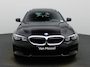 BMW 3-Serie Touring 320e Business Edition Plus | Automaat | LMV | Navigatie | Schuifdak | Stoel verwarming | Virtual cockpit | Leder | Parkeer sensoren | Elec. achterklep | Virtual cockpit | Camera | Climate control | Cruise control | DAB |