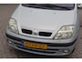 Renault Scenic 2.0-16V RXI | Nieuw APK | Cruise control | Airconditioning | Trekhaak