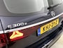 Mercedes-Benz E-klasse Estate 300 e Luxury Plug-In Hybride Trekhaak | Ledkoplampen | Distronic | Memory Voorstoelen | Zwarte Hemel | Stuur en Stoelverwarming. Inclusief 24 maanden Mercedes-Benz Certified garantie voor Europa.