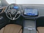 Mercedes-Benz E-klasse Estate 300 e Luxury Plug-In Hybride Trekhaak | Ledkoplampen | Distronic | Memory Voorstoelen | Zwarte Hemel | Stuur en Stoelverwarming. Inclusief 24 maanden Mercedes-Benz Certified garantie voor Europa.