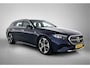 Mercedes-Benz E-klasse Estate 300 e Luxury Plug-In Hybride Trekhaak | Ledkoplampen | Distronic | Memory Voorstoelen | Zwarte Hemel | Stuur en Stoelverwarming. Inclusief 24 maanden Mercedes-Benz Certified garantie voor Europa.