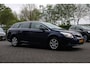 Toyota Avensis Wagon 1.8 VVTi Comfort Cruise/Camera/Stoelverwarming/Navi/Bluetooth/16"LM/RadioCD.AUX.USB/Trekhaak/APK:11-04-2027