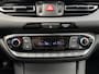 Hyundai i30 Wagon 1.5 T-GDi MHEV Premium / 18" N velgen / Trekhaak afneembaar 1410 kg / Vol leder / Stoelverwarming en verkoeling  / Stuurwiel verwarming / Navigatie / Full LED / Elektrische stoelverstelling / Achteruitrijcamera /