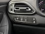 Hyundai i30 Wagon 1.5 T-GDi MHEV Premium / 18" N velgen / Trekhaak afneembaar 1410 kg / Vol leder / Stoelverwarming en verkoeling  / Stuurwiel verwarming / Navigatie / Full LED / Elektrische stoelverstelling / Achteruitrijcamera /