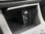 Hyundai i30 Wagon 1.5 T-GDi MHEV Premium / 18" N velgen / Trekhaak afneembaar 1410 kg / Vol leder / Stoelverwarming en verkoeling  / Stuurwiel verwarming / Navigatie / Full LED / Elektrische stoelverstelling / Achteruitrijcamera /