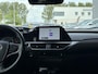 Lexus UX 250h Preference Line | 184pk | Stoel- & Stuurverwarming | Adaptive Cruise | Achteruitrijcamera | 18 Inch |