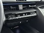 Toyota C-HR / C-HR+ 2.0 Plug-in Hybrid 220 Executive | Lichtmetalen velgen 19" | stuur verwarmd | suede interieurdelen |