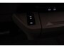 Volkswagen Multivan 1.5 eHybrid 245pk PHEV DSG L2 Edition 4Motion | IQ Matrix LED Koplampen | Trekhaak |  7 Zits | Elektrische Schuifdeuren & achterklep | Verwarmd stuur & stoelen | Travel Assist | Unieke Edition-uitvoering met zwart dak en accenten