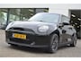 MINI Cooper Mini E Blackyard 40.7 kWh NIEUWE AUTO! Stoelverwarmig | Camera | Carplay | Head Up Display | 17 " U-Spoke grey velgen! Nieuwprijs €32.990,-!!