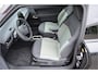 MINI Cooper Mini E Blackyard 40.7 kWh NIEUWE AUTO! Stoelverwarmig | Camera | Carplay | Head Up Display | 17 " U-Spoke grey velgen! Nieuwprijs €32.990,-!!