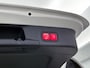 Mercedes-Benz B-klasse 200 Business Solution AMG | Panoramadak | Trekhaak | Achteruitrijcamera | Multibeam Koplampen | Inclusief 24 maanden MB Certified garantie voor Europa.