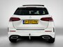Mercedes-Benz B-klasse 200 Business Solution AMG | Panoramadak | Trekhaak | Achteruitrijcamera | Multibeam Koplampen | Inclusief 24 maanden MB Certified garantie voor Europa.