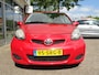 Toyota Aygo 1.0-12V Aspiration Red Navigator Airco