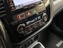 Mitsubishi Outlander Sport 2.0 PHEV Deluxe 204Pk Automaat (NAVIGATIE, CAMERA, LEDER/ALCANTARA, KEYLESS, SPORTSTOELEN, TREKHAAK, GETINT GLAS, CRUISE, NIEUWE APK, NIEUWSTAAT)