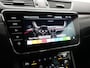 Skoda Superb Combi 1.4 TSI iV Sportline Business PHEV 218pk Dealer O.H. | Trekhaak Af Fabriek | Adaptive Cruise | 360 Camera | Canton Audio | Alcantara Sportstoelen Memory & Verwarmd | Sfeerverlichting | Stuur Verwarmd | Blis | Keyless | Apple Carplay | DAB | Plug In Hybrid |