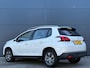Peugeot 2008 1.2 PureTech Blue Lion | Navigatie | Panoramadak | 16 inch Lichtmetalen velgen | Airco | Lage kilometerstand!