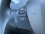 Peugeot 2008 1.2 PureTech Blue Lion | Navigatie | Panoramadak | 16 inch Lichtmetalen velgen | Airco | Lage kilometerstand!