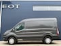 Ford E-Transit 350 L2H2 Trend 68 kWh | Navigatie | Camera | Wandbekleding | Rubber vloer | Stoelverwarming | 3-zits | Carplay/Android Auto