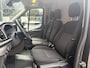 Ford E-Transit 350 L2H2 Trend 68 kWh | Navigatie | Camera | Wandbekleding | Rubber vloer | Stoelverwarming | 3-zits | Carplay/Android Auto