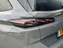 Peugeot 308 Sw 1.6 HYbrid 195pk e-DCS7 GT | Focal | Led Matrix | Schuif /kantel dak | 8 JAAR GARANTIE | 7,4Kw onboard chager
